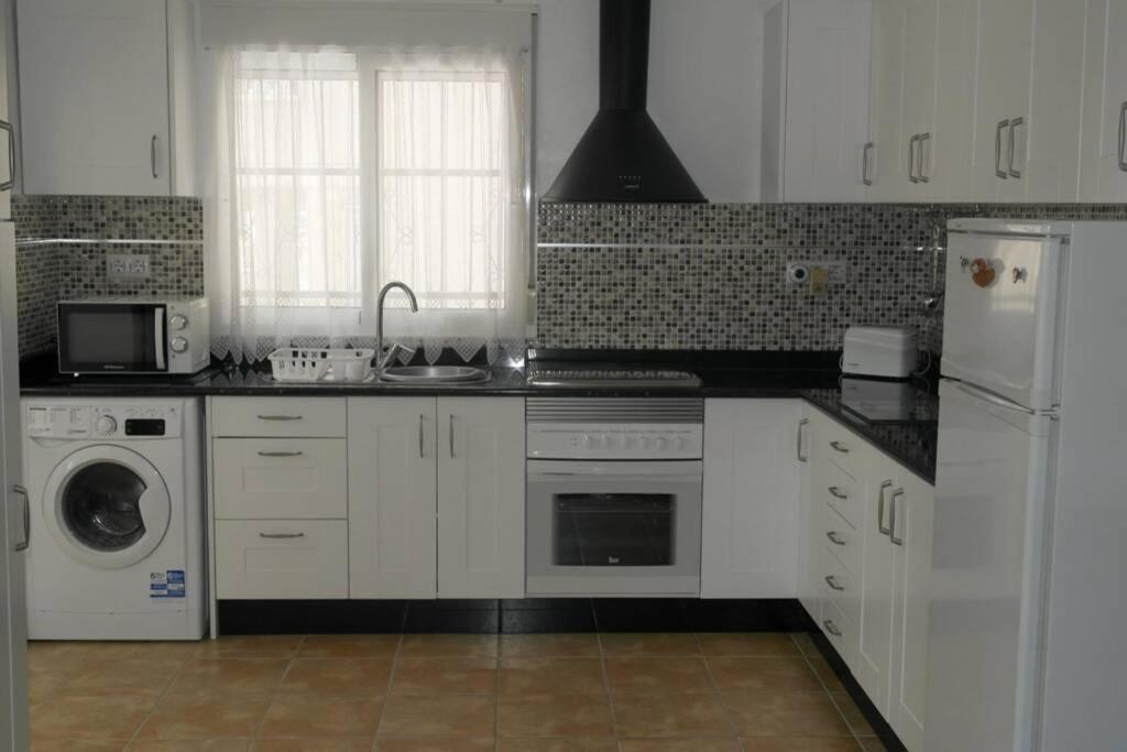 شقة Casa Antony سان ميجيل دي ساليناس المظهر الخارجي الصورة